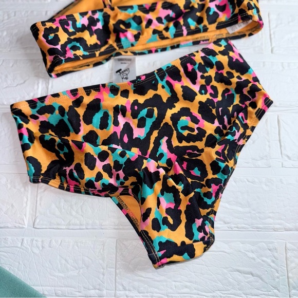 New Art Class Kids Swim Set - Multicolor Leopard Print Size L (10/12) - Picture 3 of 14